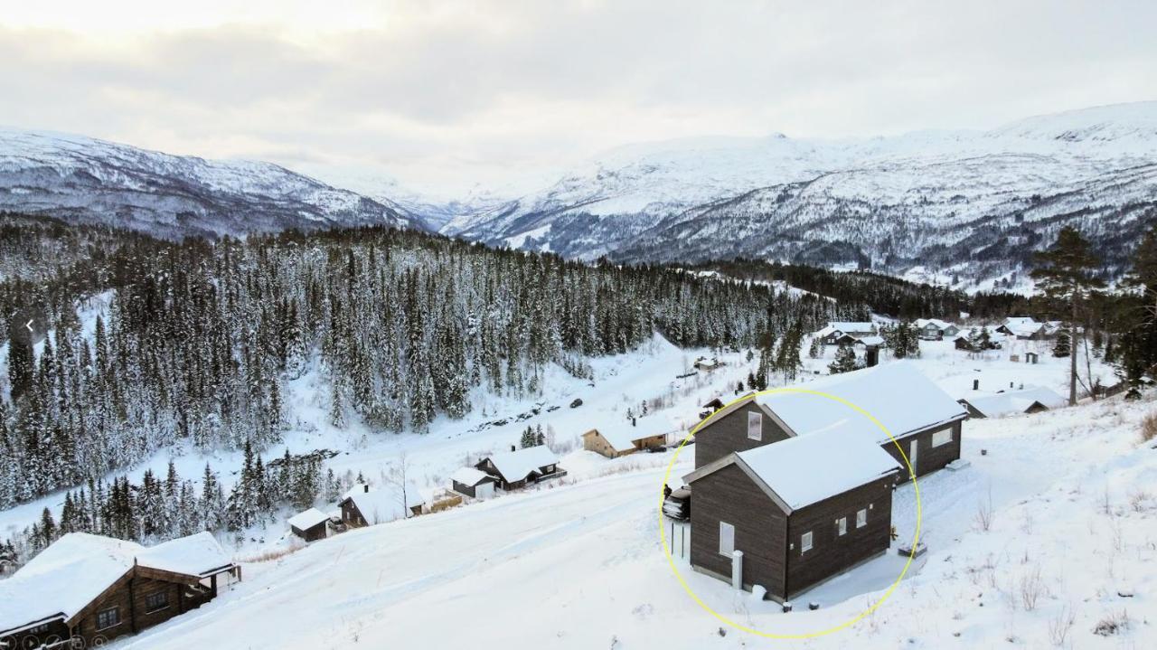 Tiny Mountain Cabin With A Panoramic View Giljane 외부 사진