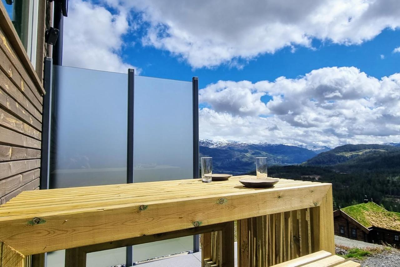 Tiny Mountain Cabin With A Panoramic View Giljane 외부 사진